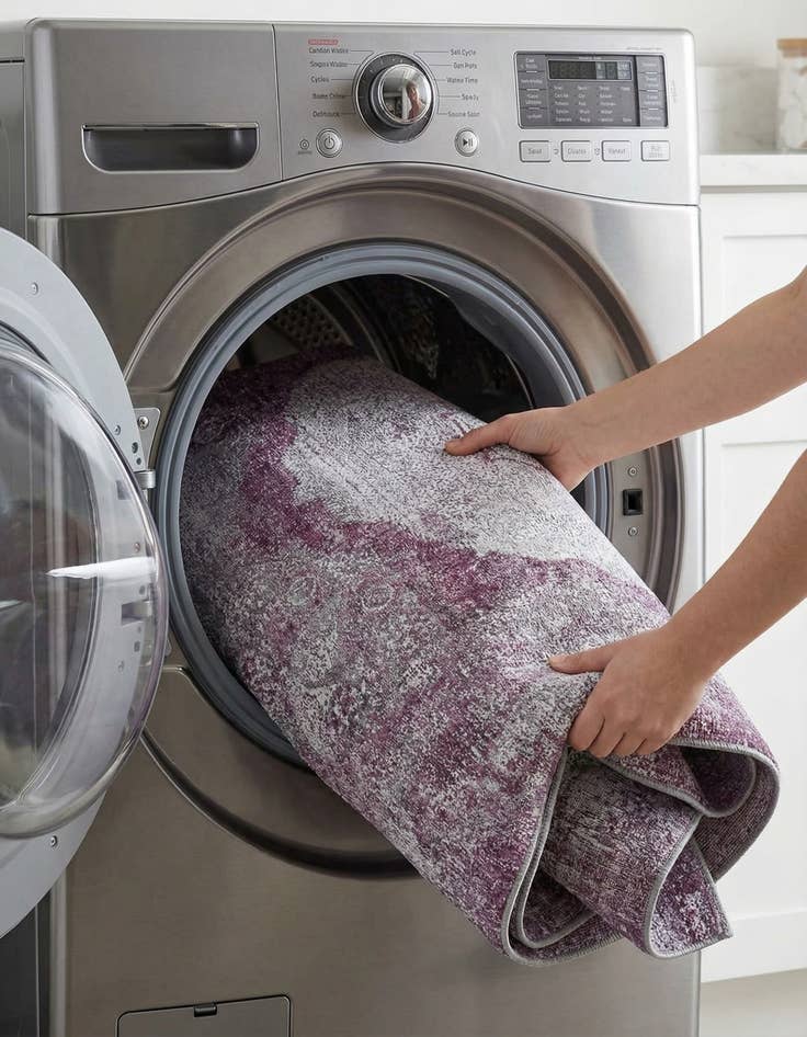 Detail image of 6' x 6'  Washable Yara Round Rug