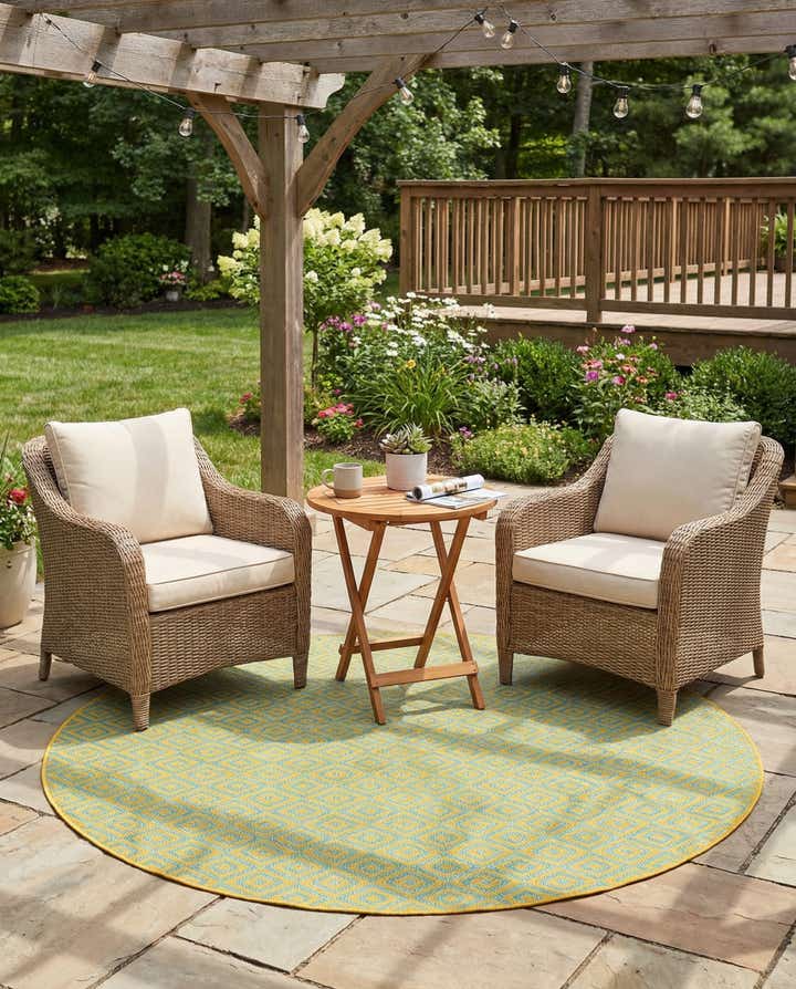 6' 7 x 6' 7 Easy-Clean Jill Zarin Costa Rica Indoor / Outdoor Round Rug