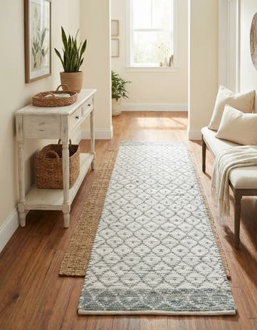2' 7 x 10' Hand Woven Chindi Trellis Runner Rug