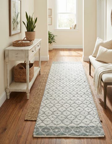 2' 7 x 10' Hand Woven Chindi Trellis Runner Rug