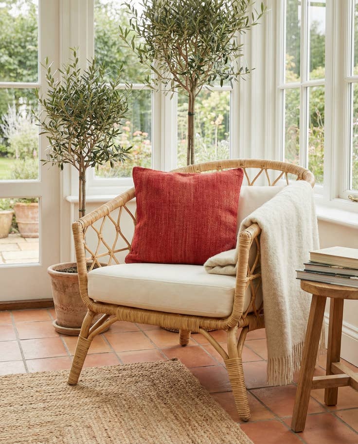 Detail image of 1' 6 x 1' 6 Hand Woven Pillow Wool Square Rug