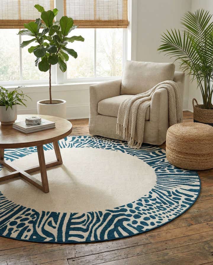 7' 10 x 7' 10 Easy-Clean Safari Indoor / Outdoor Round Rug