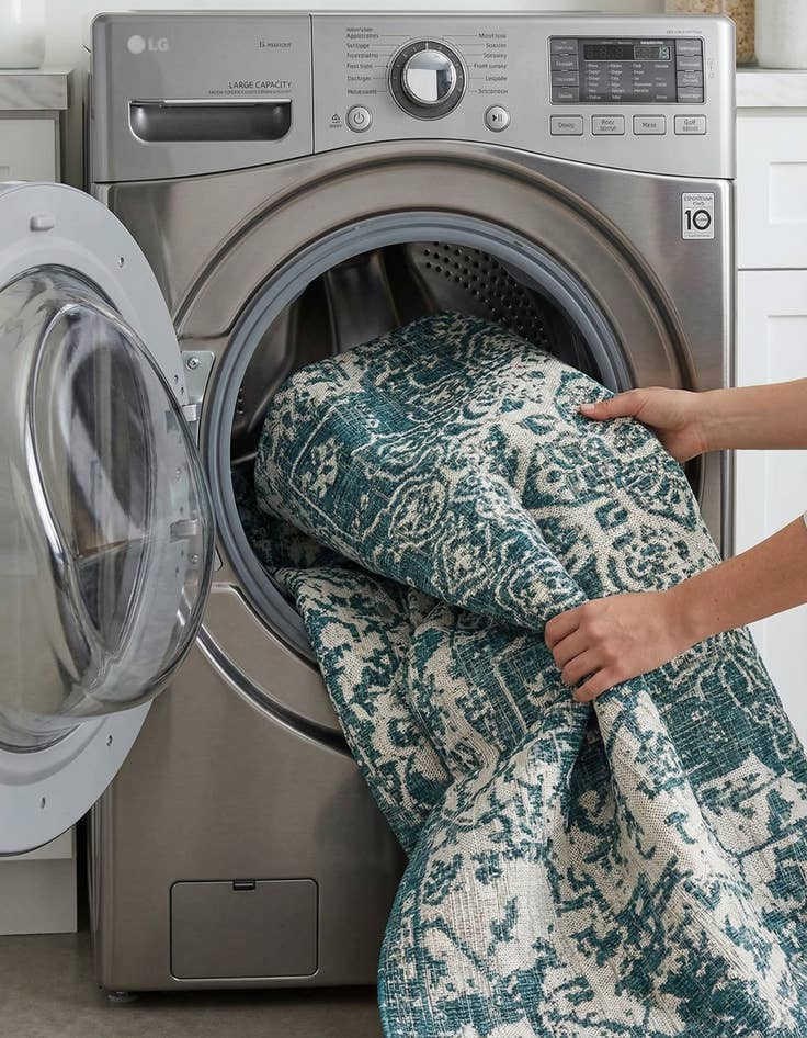 Detail image of 6' x 9'  Washable Jill Zarin Dubai Indoor / Outdoor Rug