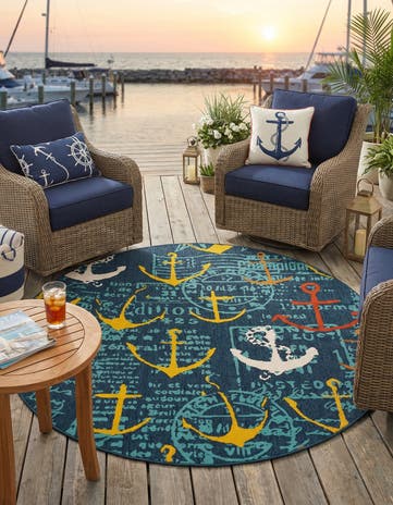 7' 10 x 7' 10 Easy-Clean Coastal Indoor / Outdoor Round Rug