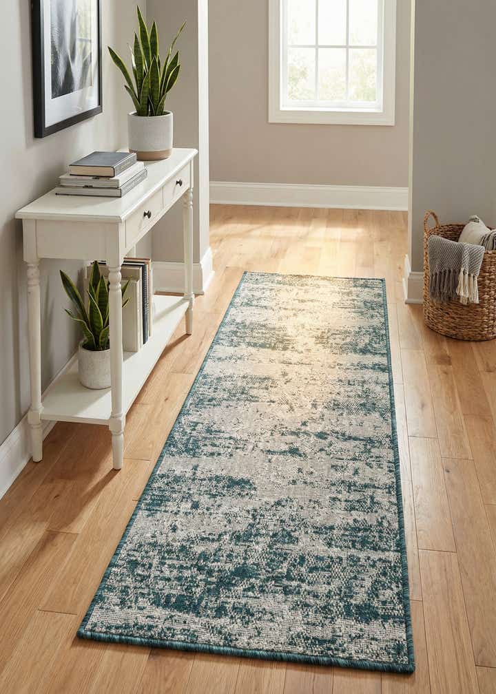 2' x 5' Easy-Clean Modern Indoor / Outdoor Runner Rug