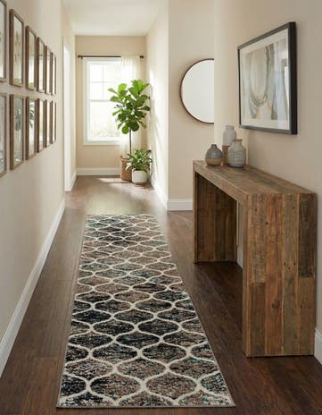 2' 7 x 11' Lattice Frieze Runner Rug