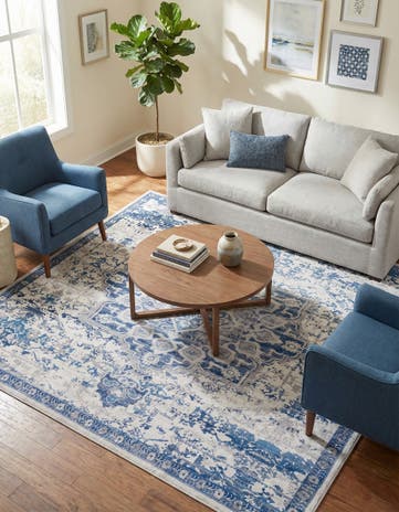 7' 10 x 7' 10 Washable Renaissance Square Rug