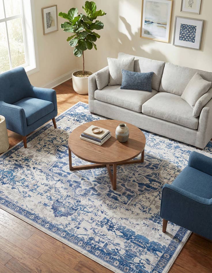 Detail image of 7' 10 x 7' 10  Washable Renaissance Square Rug