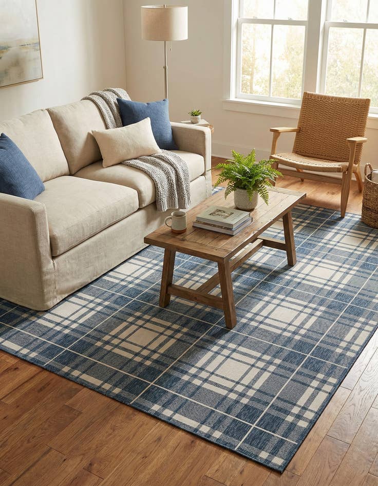 Detail image of 10' x 10'  Washable Checkered Indoor / Outdoor Square Rug