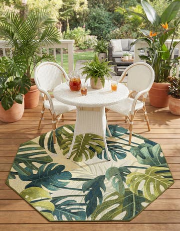 5' 3 x 5' 3 Easy-Clean Botanical Indoor / Outdoor Octagon Rug