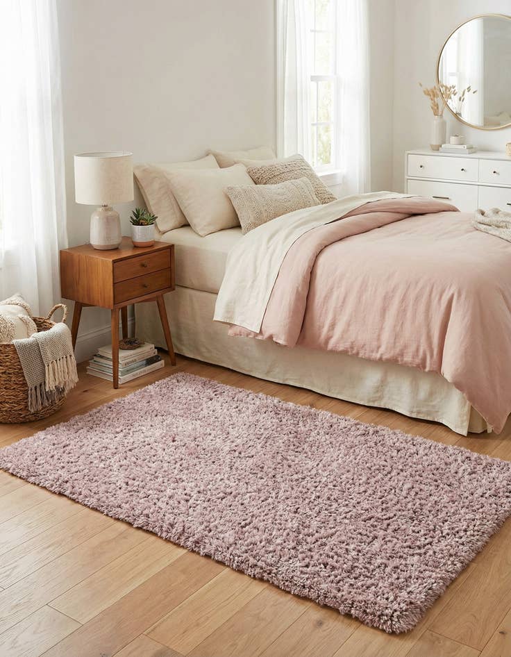 Detail image of 5' x 8' Marilyn Monroe™ Shag Rug