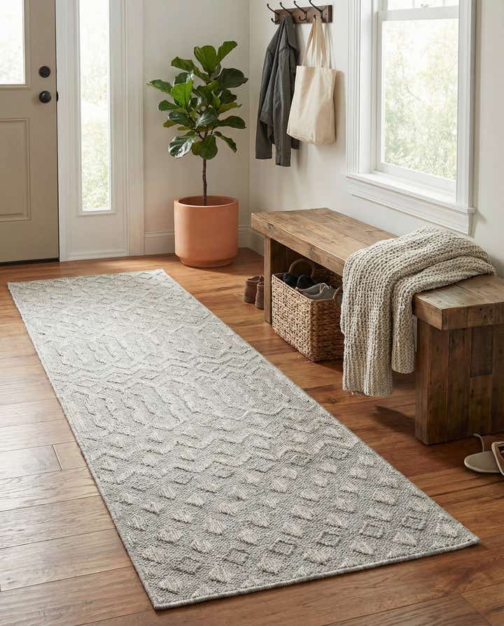 2' x 8' Easy-Clean Trellis Textured Indoor / Outdoor Runner Rug