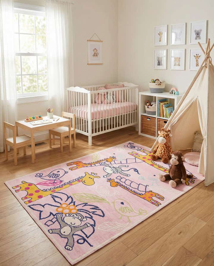 5' 3 x 7' 7 Easy-Clean Indoor / Outdoor Rug