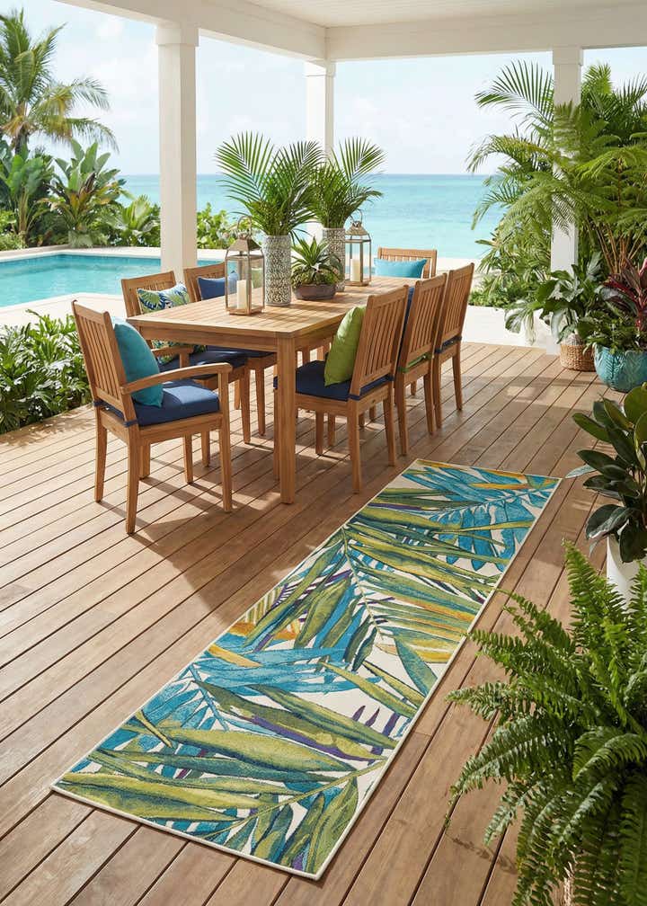2' 7 x 10' Easy-Clean Botanical Indoor / Outdoor Runner Rug