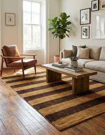 4' 9 x 6' 3 Hand Knotted Modern Ziegler Rug