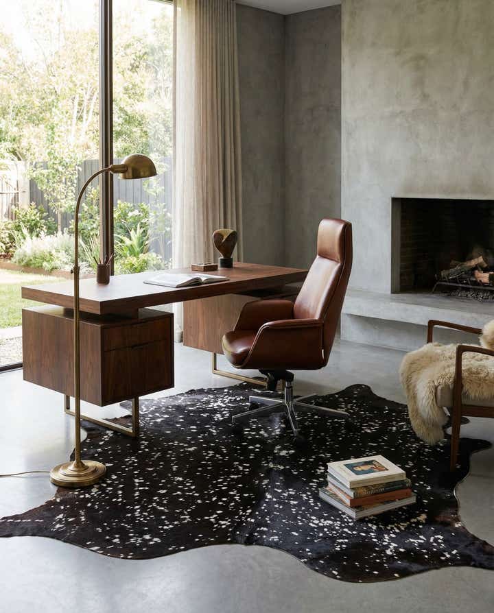 6' 6 x 6' 7 Cowhide Leather Square Rug