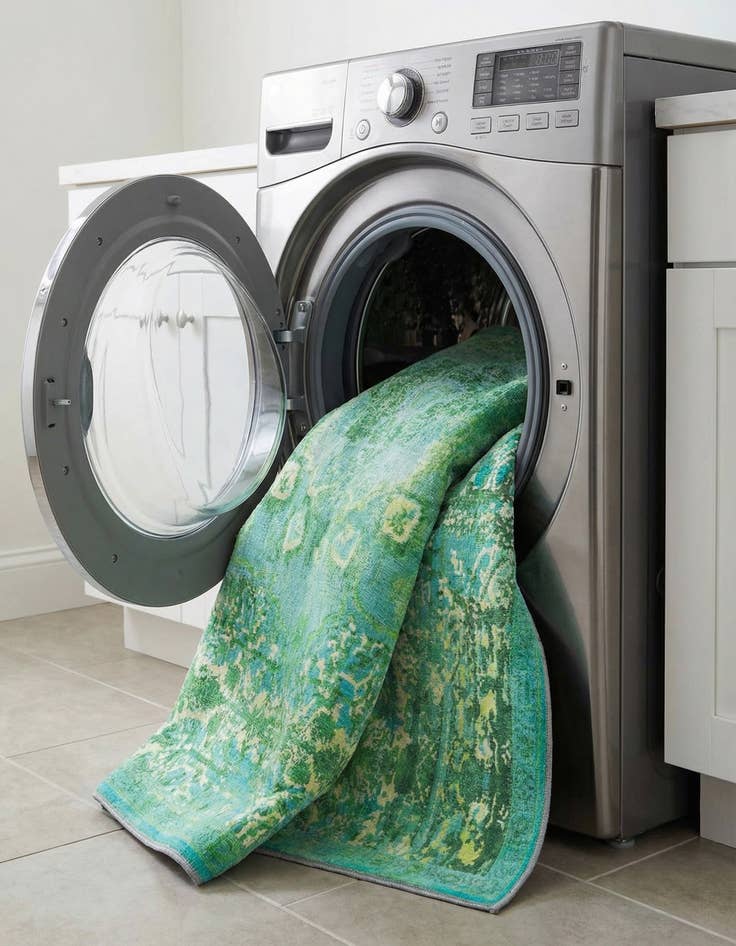 Detail image of 7' 3 x 7' 3  Washable Renaissance Square Rug