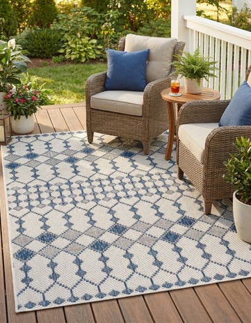 4' x 6' Easy-Clean Lattice Indoor / Outdoor Rug