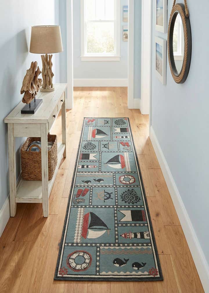 2' 7 x 10' Easy-Clean Coastal Indoor / Outdoor Runner Rug