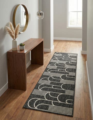 2' x 6' Easy-Clean Modern Indoor / Outdoor Runner Rug