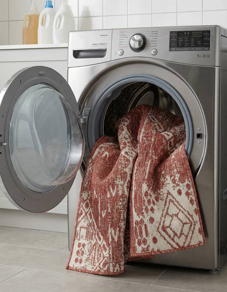 Detail image of 4' x 6'  Washable Bohemian Indoor / Outdoor Rug