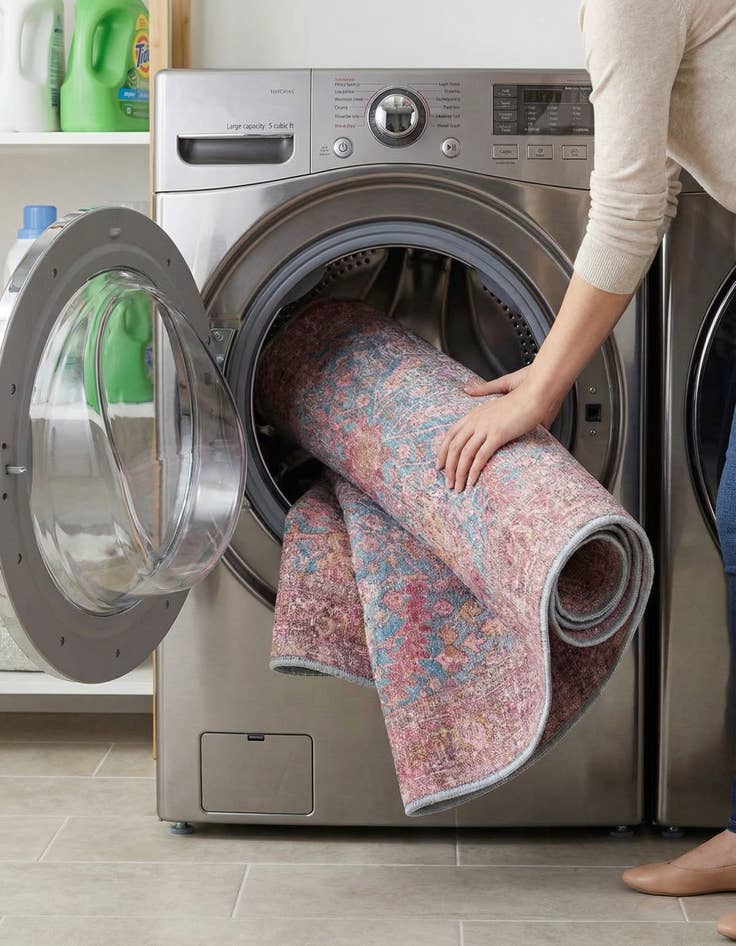 Detail image of  4' x 4'  Washable Mangata Round Rug