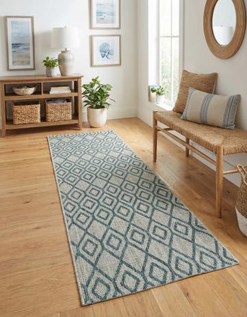 2' x 8' Easy-Clean Jill Zarin Turks and Caicos Indoor / Outdoor Runner Rug