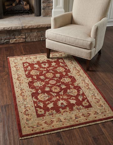 2' 7 x 4' Hand Knotted Ziegler Rug