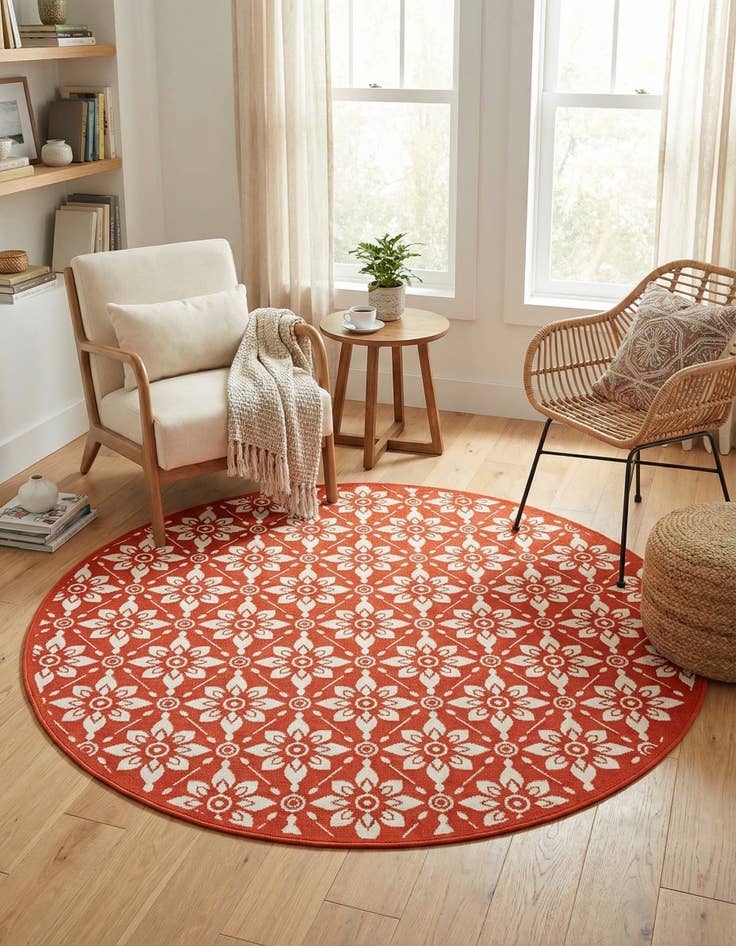 Detail image of 6' x 6'  Washable Trellis Indoor / Outdoor Round Rug