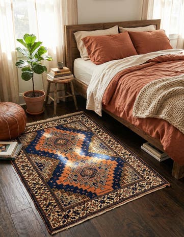 3' 7 x 4' 9 Hand Knotted Anatolian Wool Rug