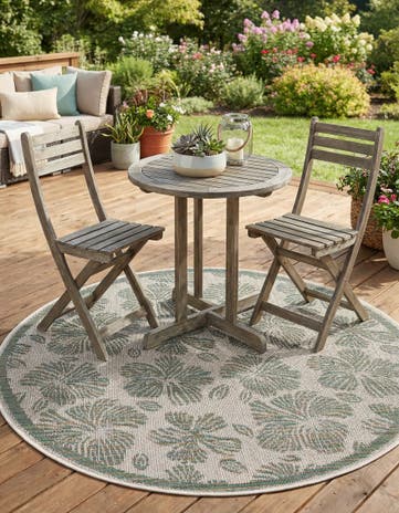4' 1 x 4' 1 Easy-Clean Baja Indoor / Outdoor Round Rug