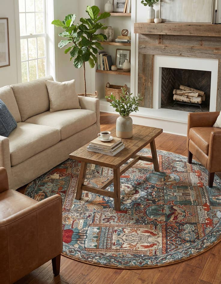 Detail image of  7' 10 x 7' 10  Washable Traditional Indoor / Outdoor Round Rug