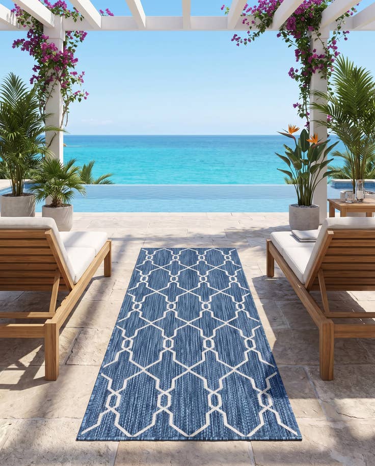 Detail image of 2' x 6' Easy-Clean Lattice Indoor / Outdoor Runner Rug