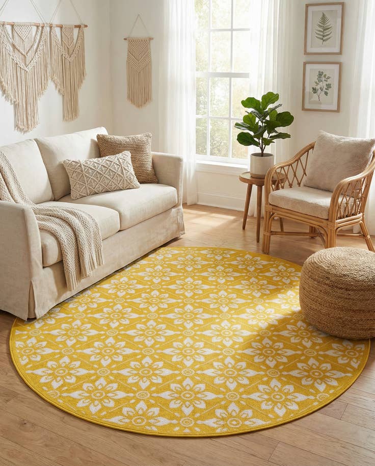 Detail image of 6' x 6' Easy-Clean Trellis Indoor / Outdoor Round Rug
