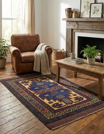 2' 10 x 4' 6 Hand Knotted Sumak Wool Rug