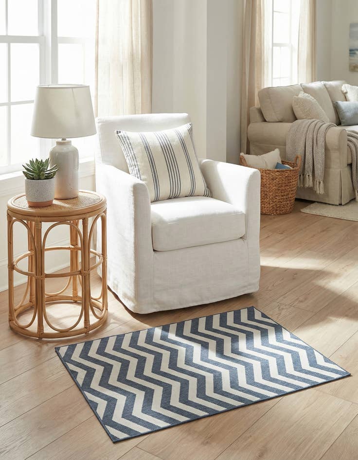 Detail image of  1' 3 x 1' 3  Washable Coastal Indoor / Outdoor Sample Rug