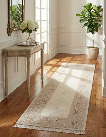 2' 9 x 9' 9 Hand Knotted Darya Wool Runner Rug