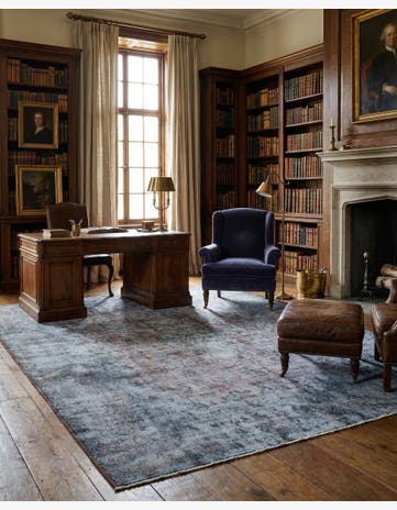 9' 10 x 12' 2 Vintage Royal Wool Rug