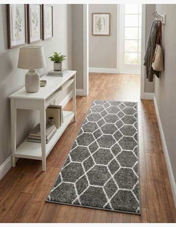 Light Gray Trellis Frieze Runner Rug