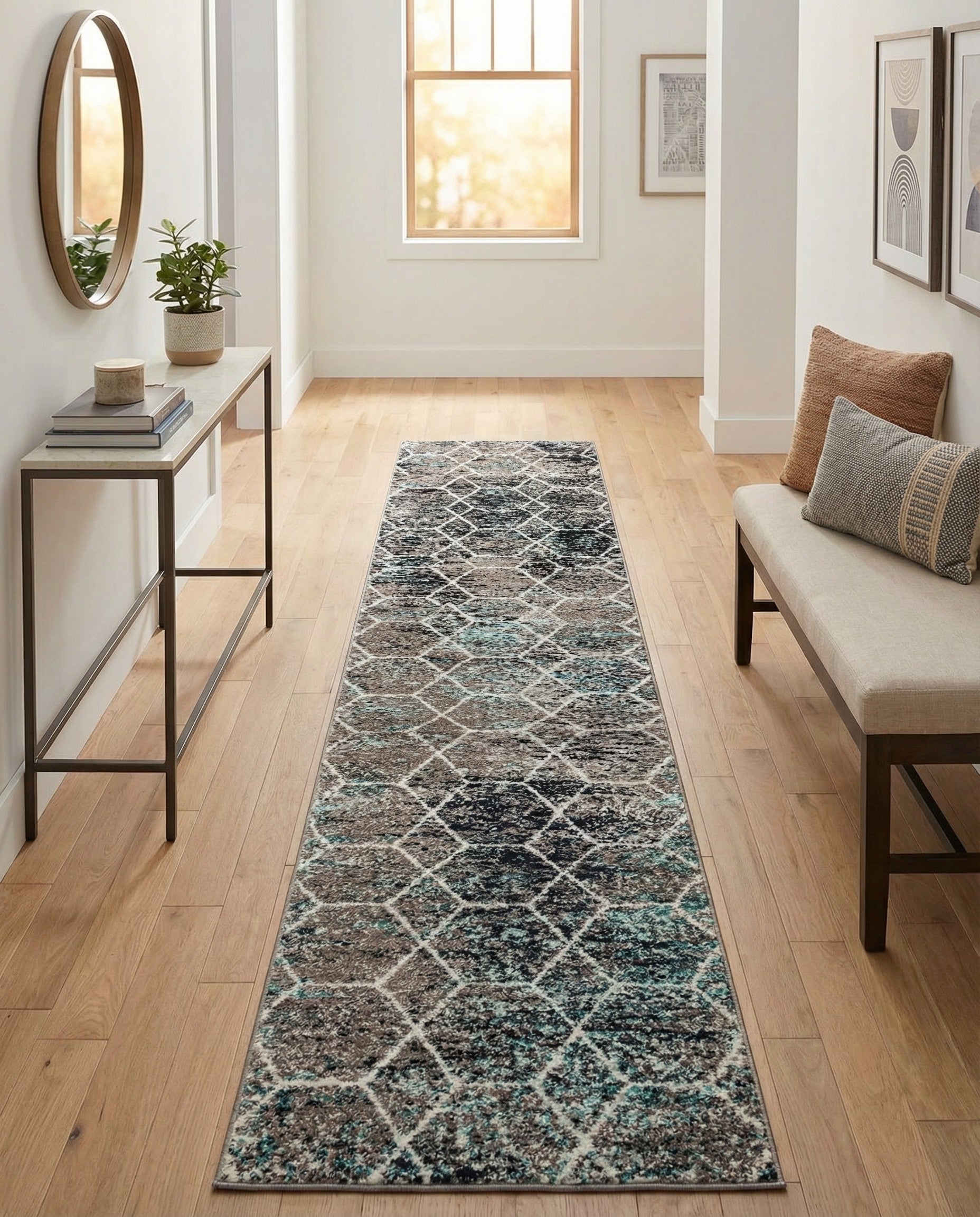 2' 7 x 11' Lattice Frieze Runner Rug