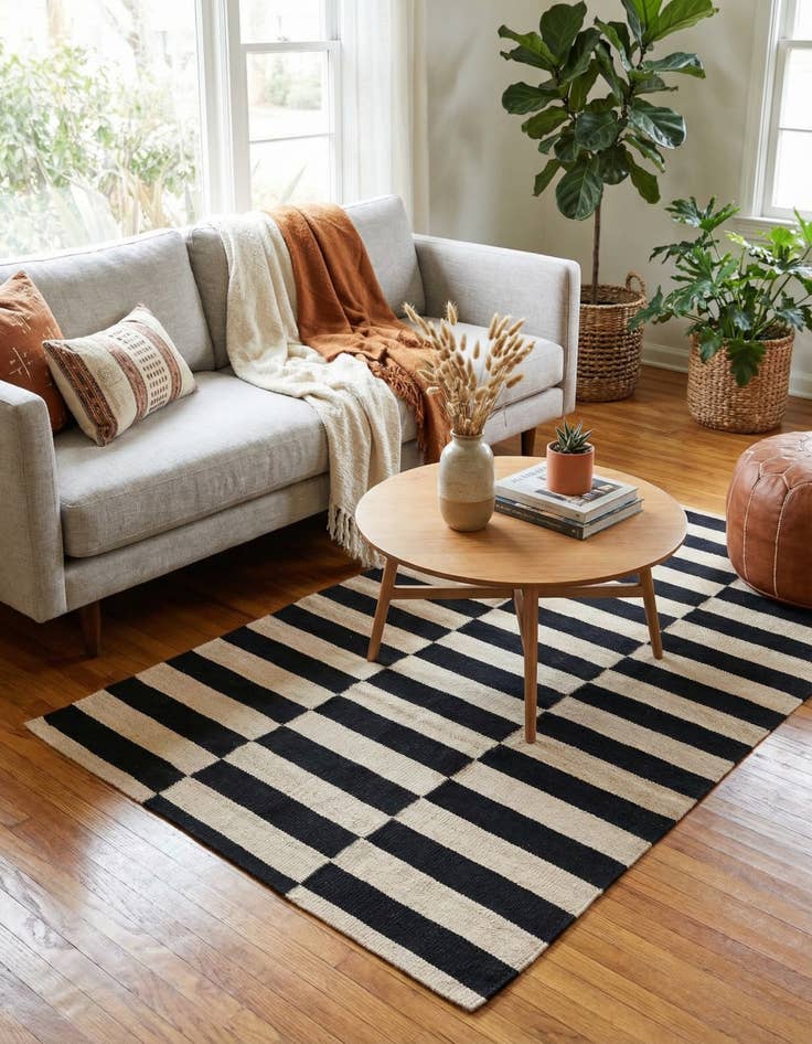 Detail image of 3' 4 x 4' 9  Hand Woven Kilim Modern Wool Rug