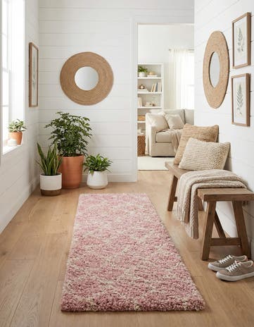 2' x 5' Lattice Shag Runner Rug