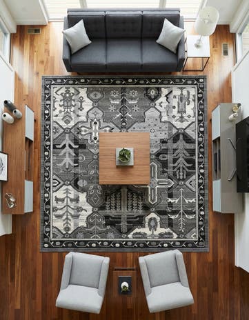 7' 10 x 7' 10 Miranda Square Rug