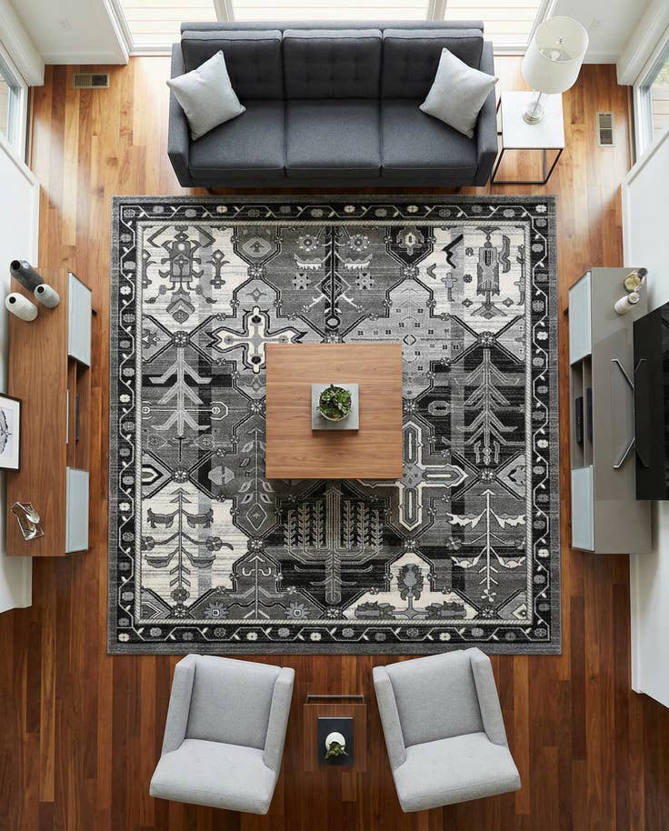 Detail image of 7' 10 x 7' 10 Miranda Square Rug