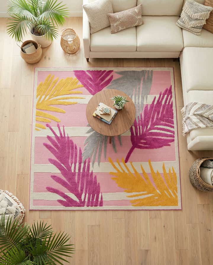 7' 10 x 7' 10 Easy-Clean Aruba Indoor / Outdoor Square Rug