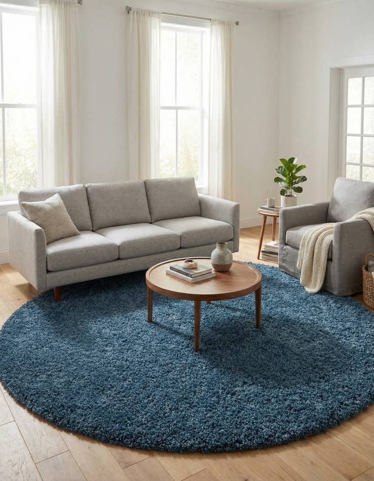 Detail image of 7' 5 x 7' 8 Zermatt Shag Round Rug