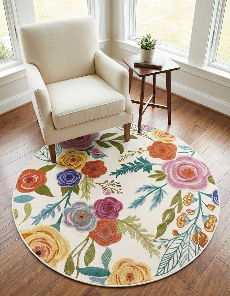 Detail image of 4' x 4' Blossom Round Rug