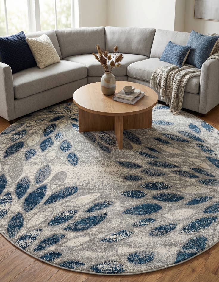 Detail image of 8' x 8' Charleston Round Rug