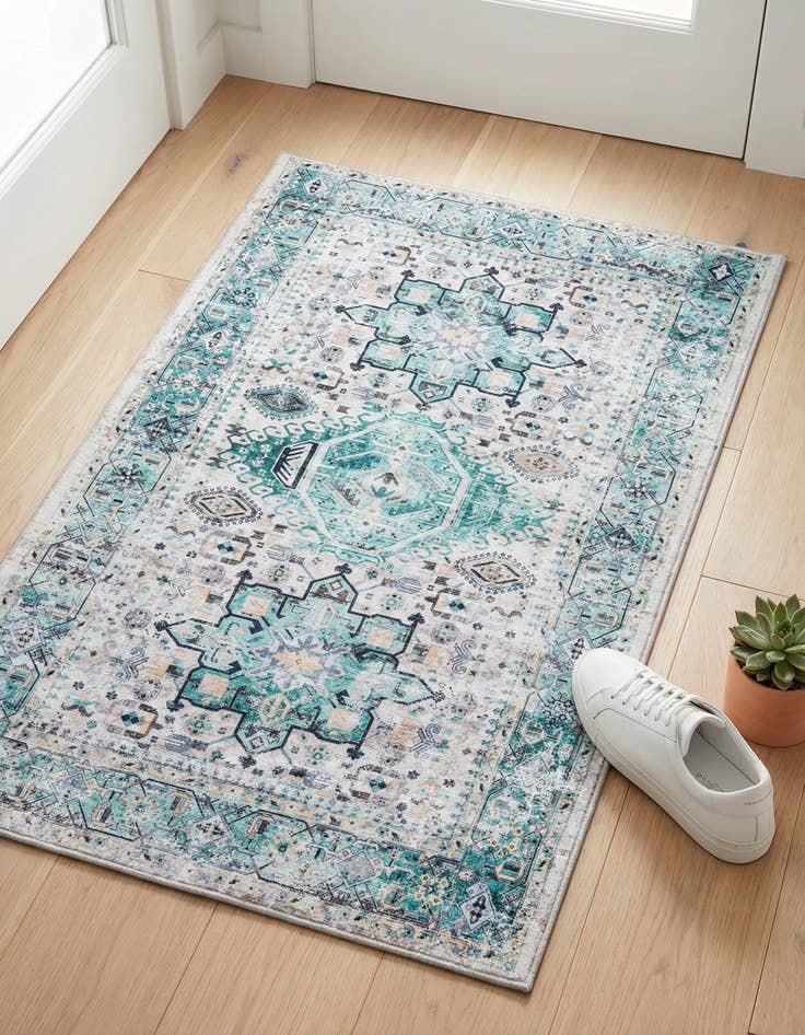 Detail image of 2' x 3' Washable Yara Rug