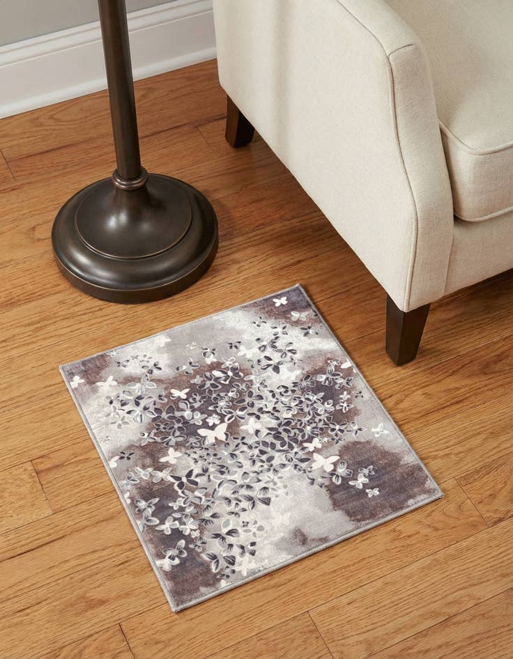 Detail image of 1' 4 x 1' 4 Vince Camuto Sample Rug